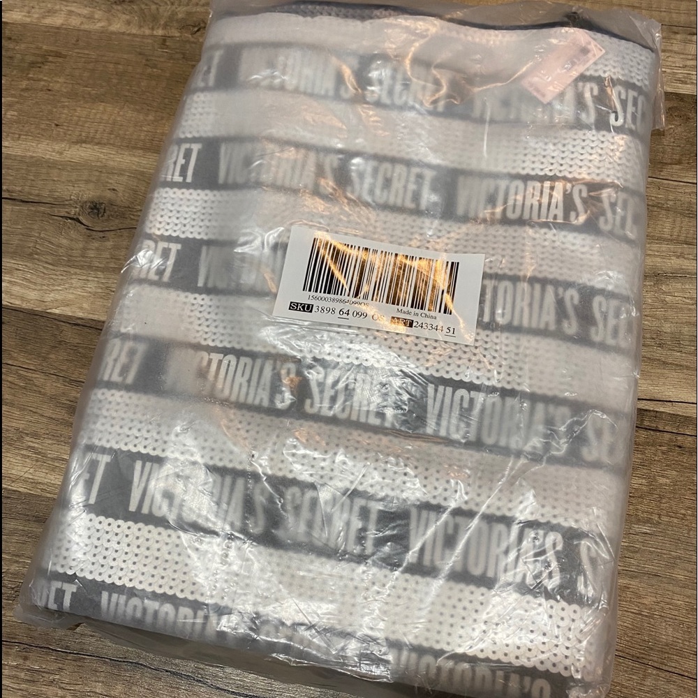 Victoria’s Secret Tote